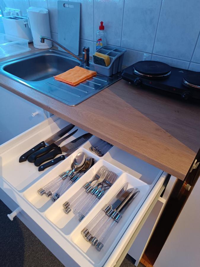 In Villa 56 Qm Apartment, 24 H Check-In,Free Parking Hannover Ngoại thất bức ảnh